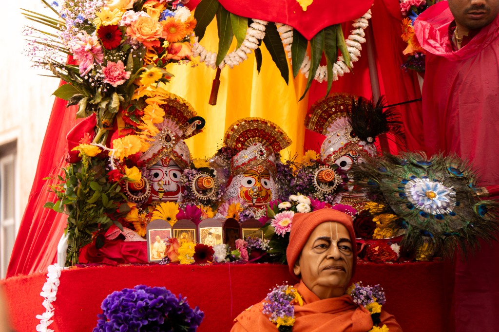 Devotees Celebrating Ratha Yatra, Berlin